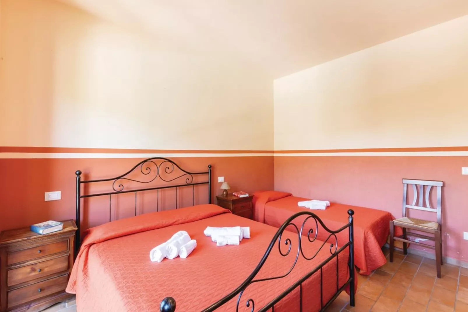 Avena-Bedroom