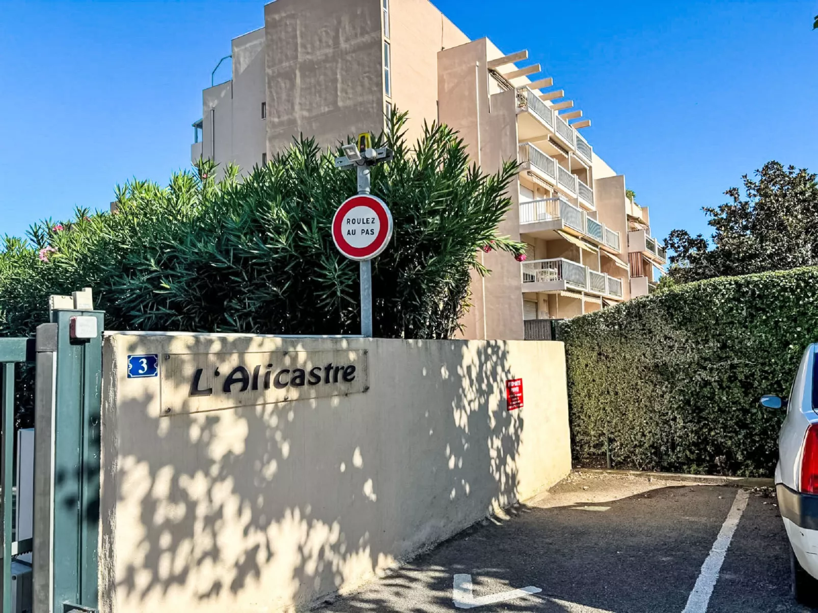 L'Alicastre-Outside