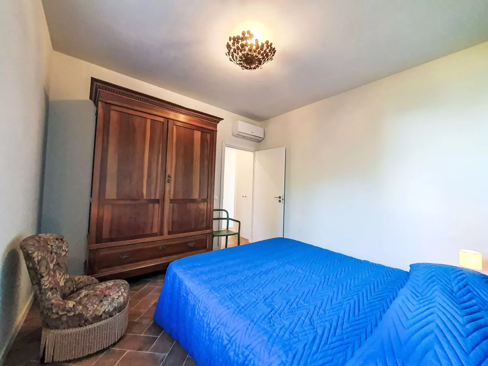 Favorita Suites Ginestra-Drinnen