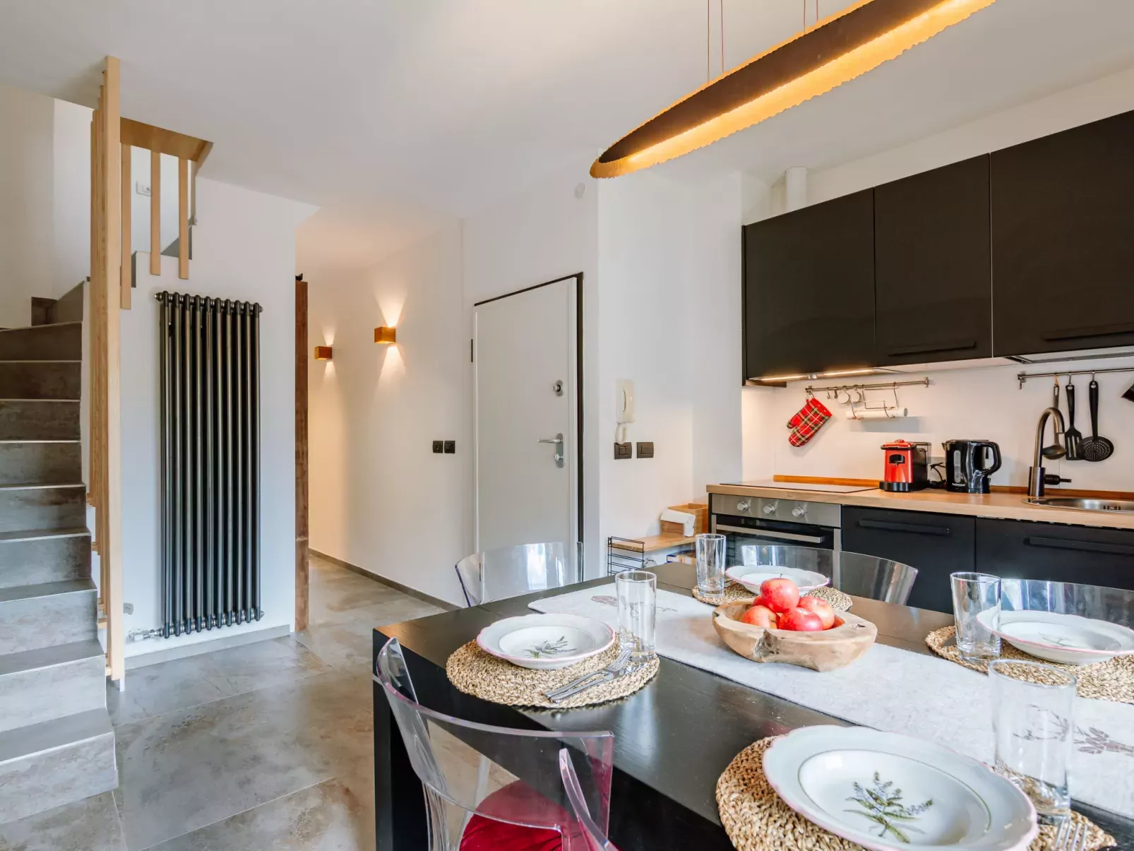 Family House-Dedans