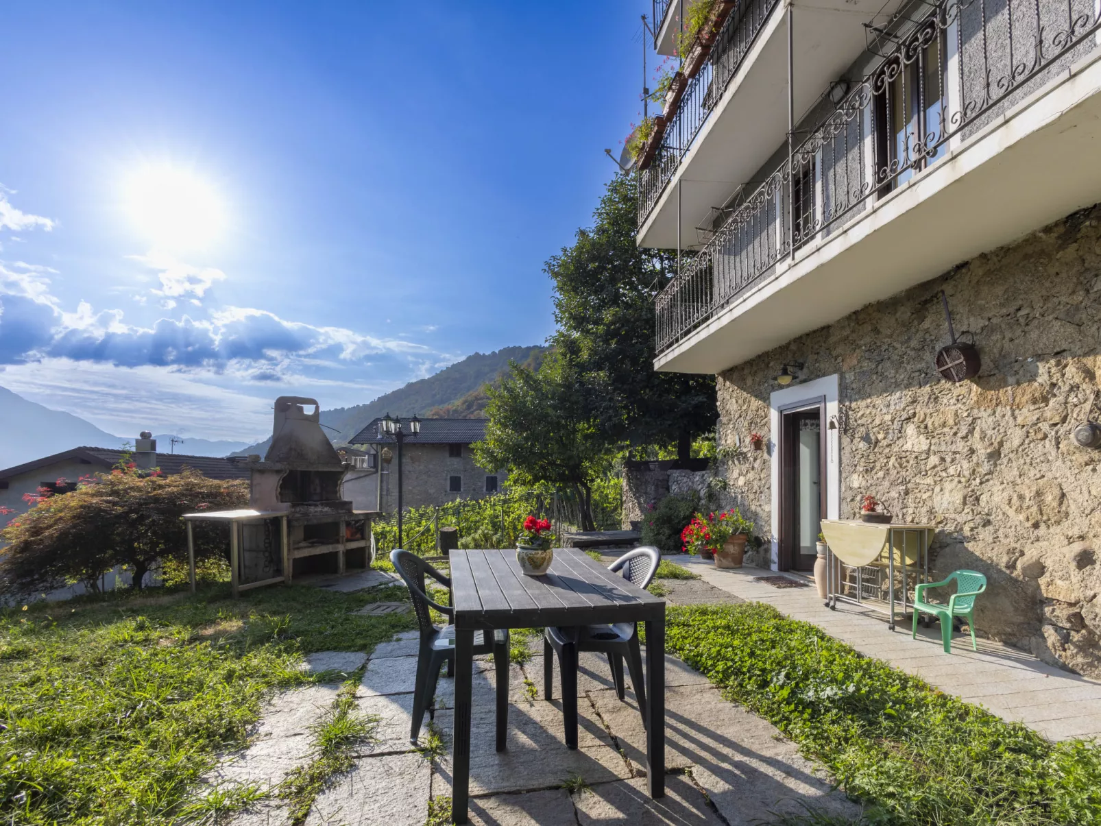 Casa Orai Mountain View-Draußen