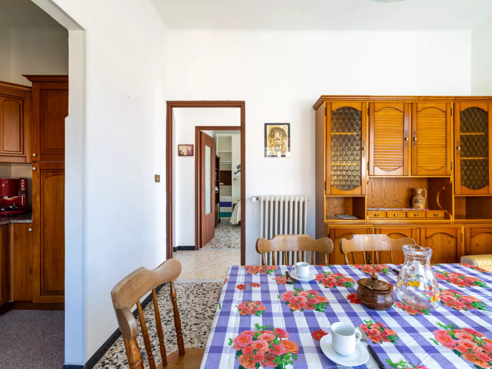 Casa Rosella-Inside