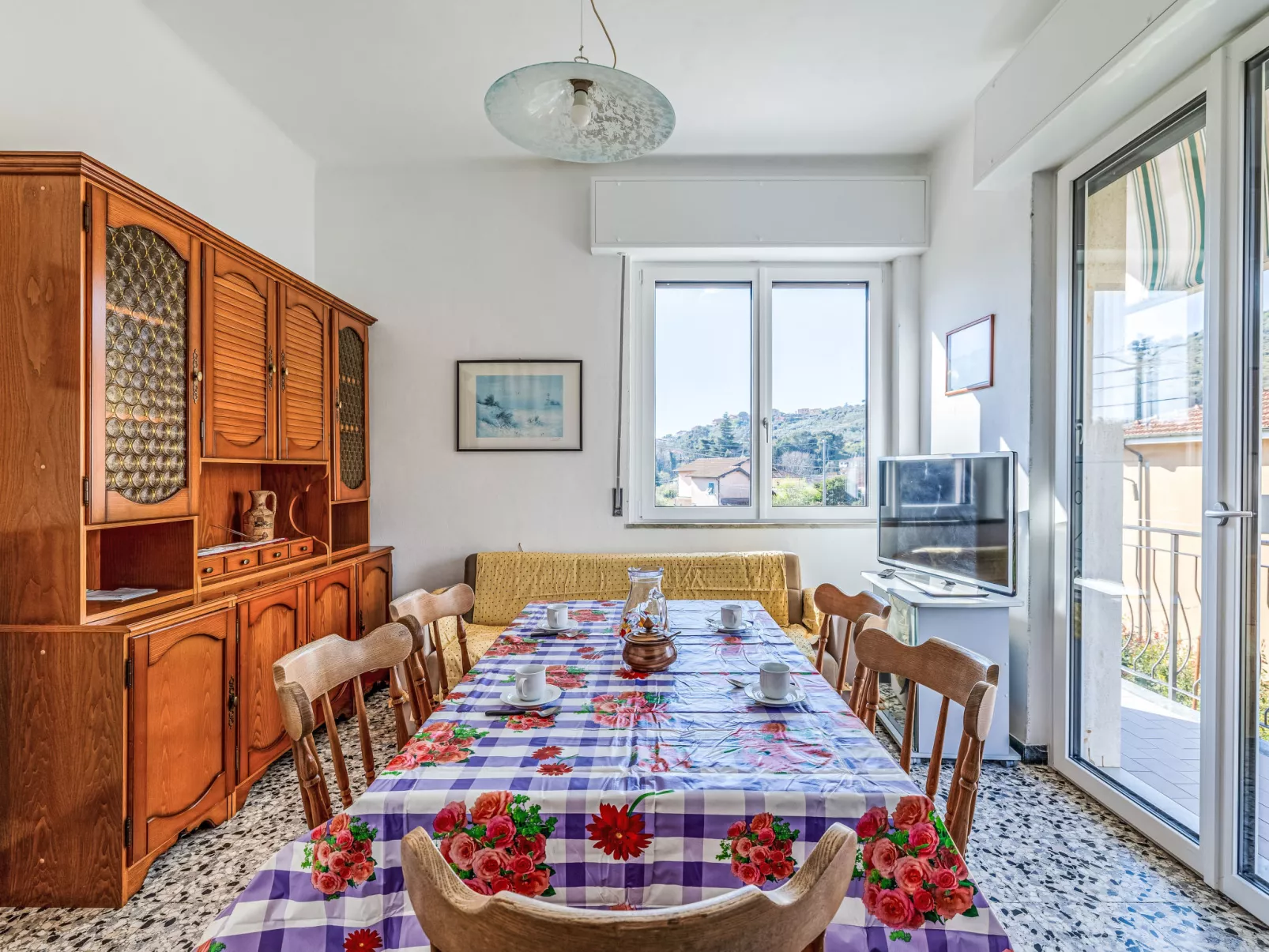 Casa Rosella-Inside