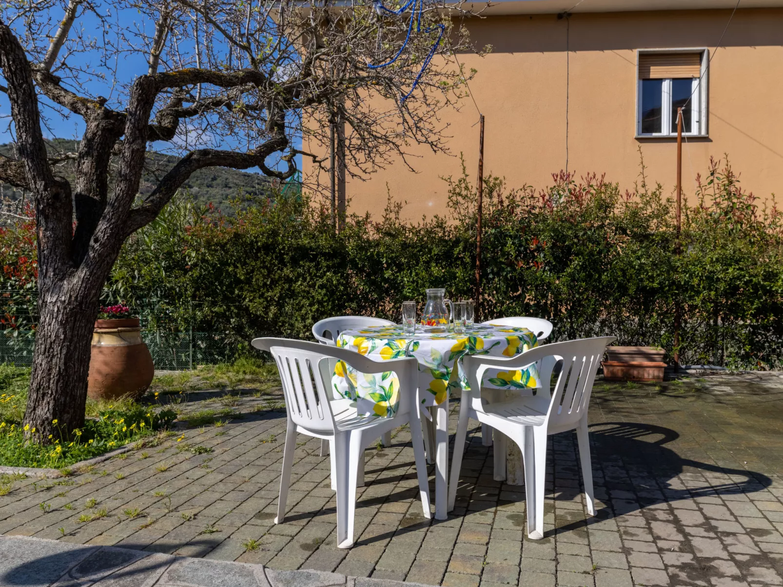 Casa Rosella-Outside
