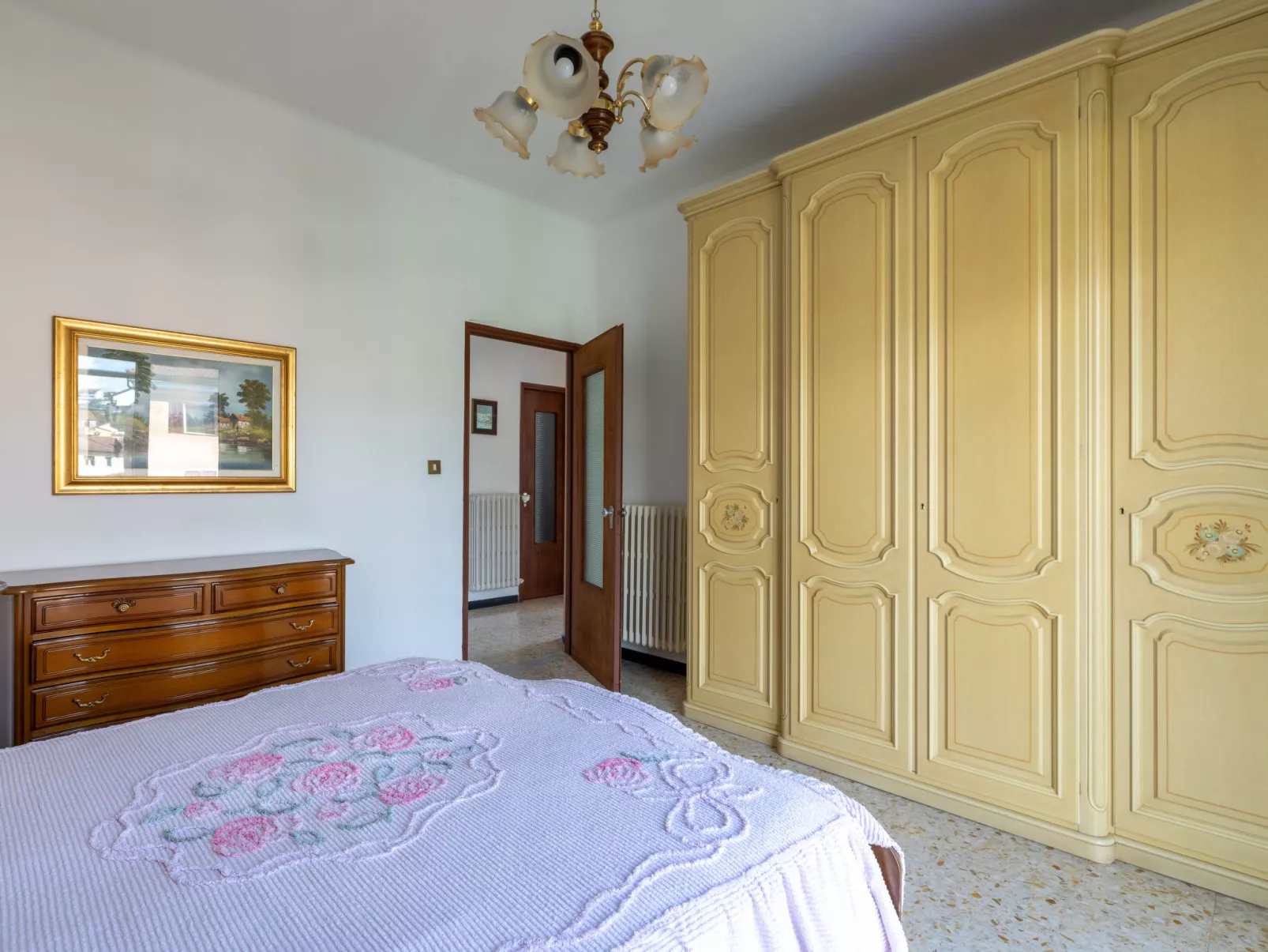 Casa Rosella-Inside
