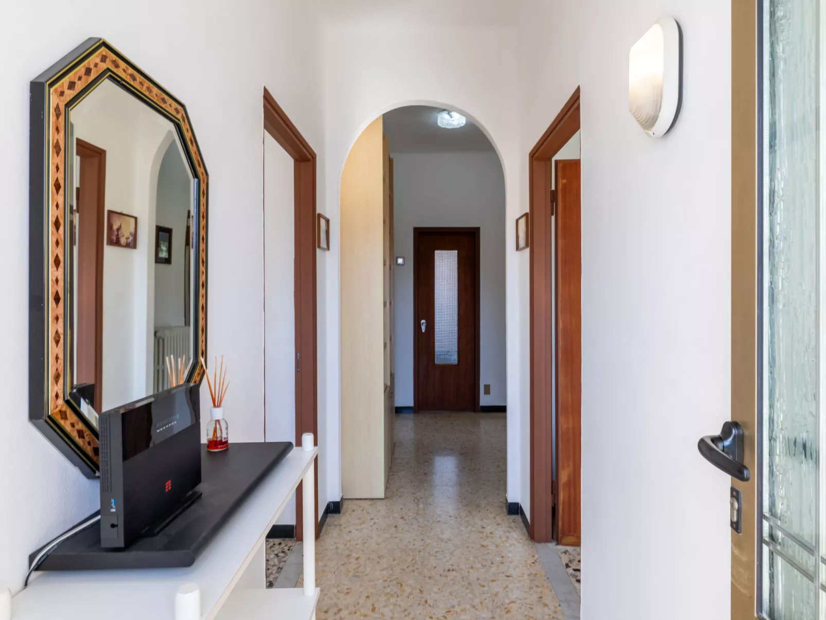 Casa Rosella-Inside