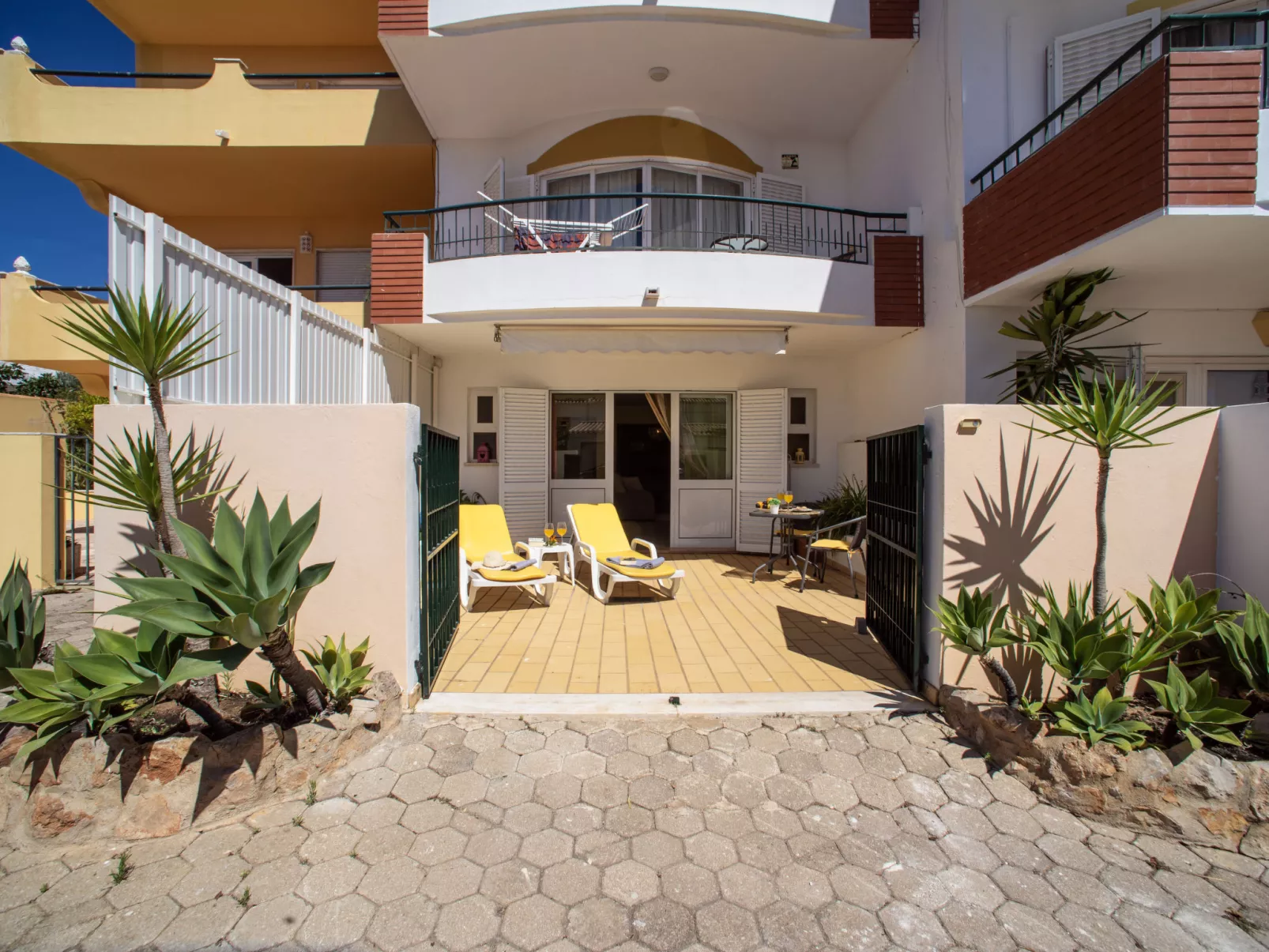 Baia de Cristal 2-Outside