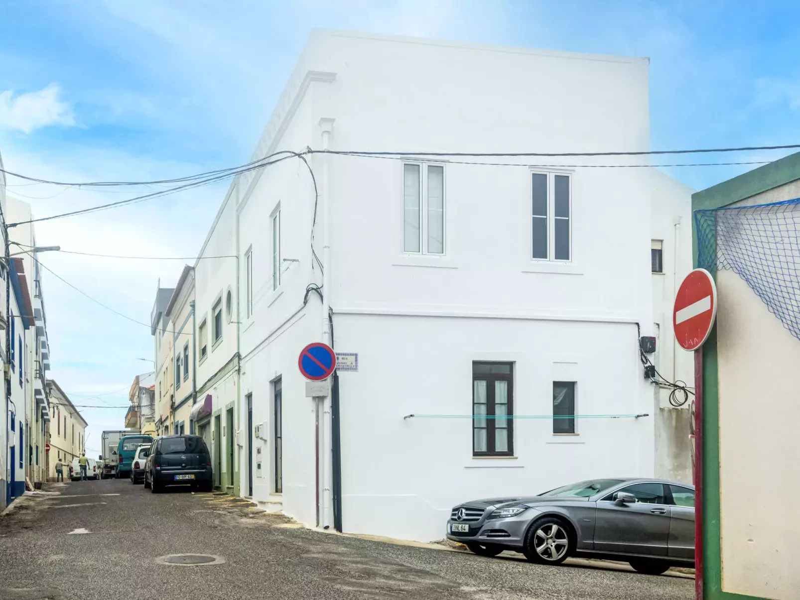 Surfers Inn-Outside