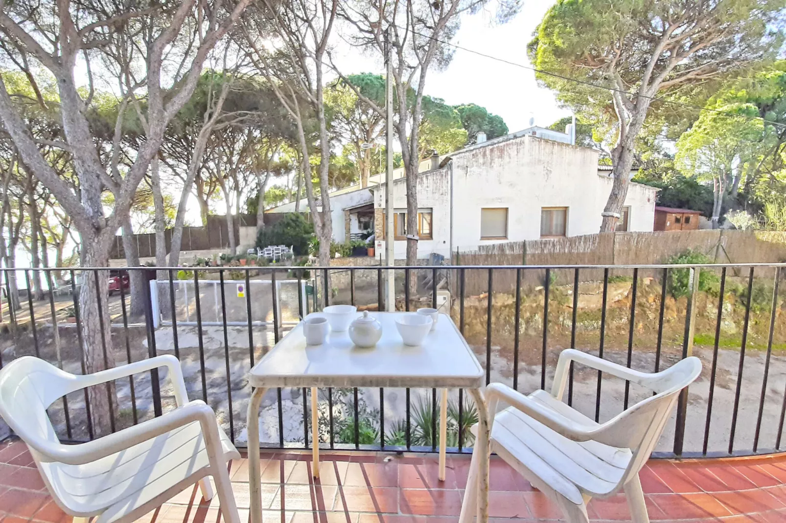 Ancora 05-Terrace balcony