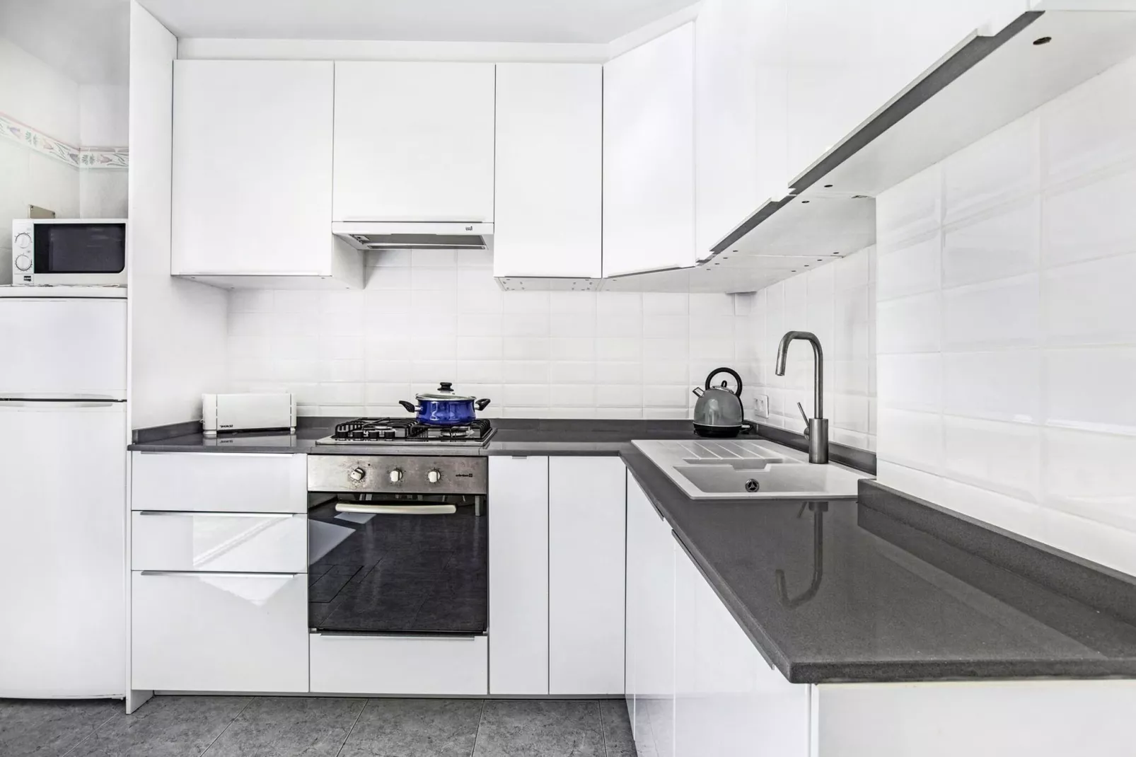 Ancora 13 B-P-Kitchen