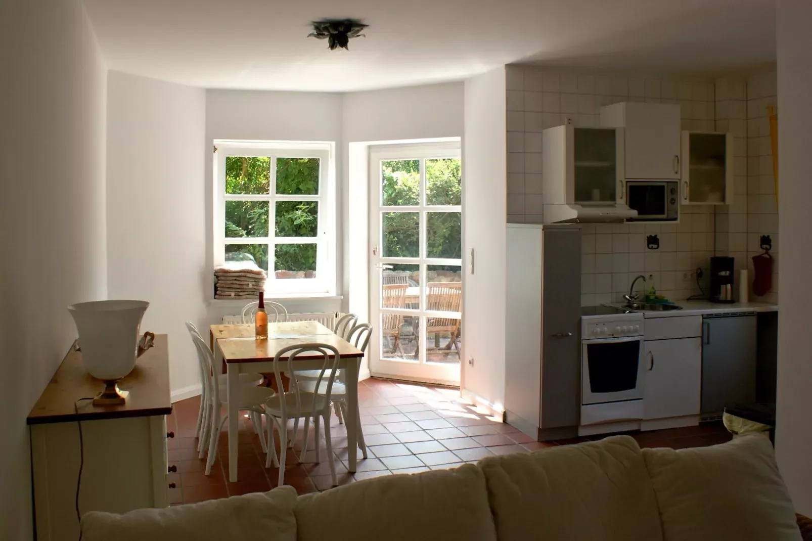 Romantisches Landhaus mit Kamin-Kitchen