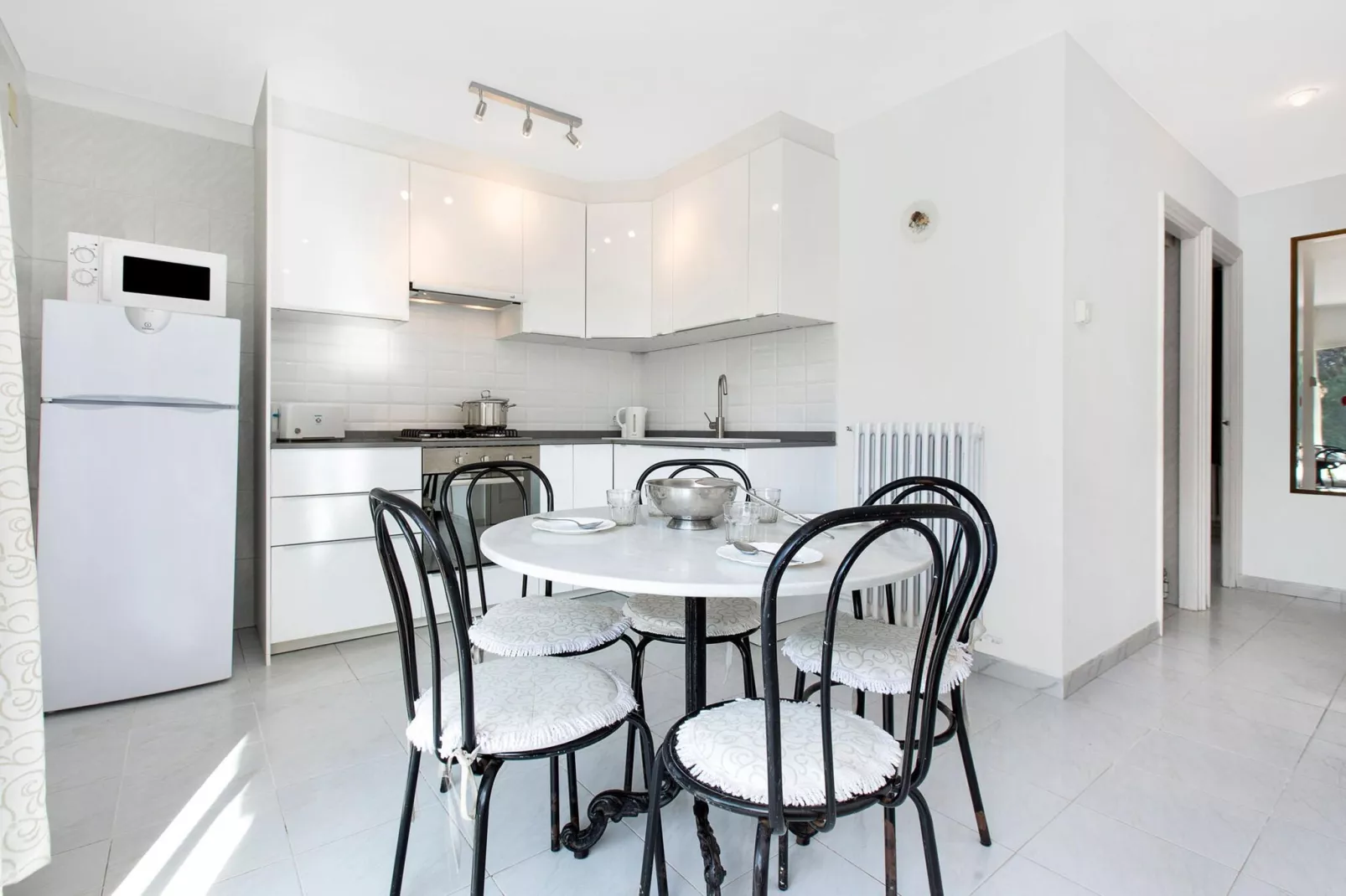 Ancora 14 B-1-Dining room