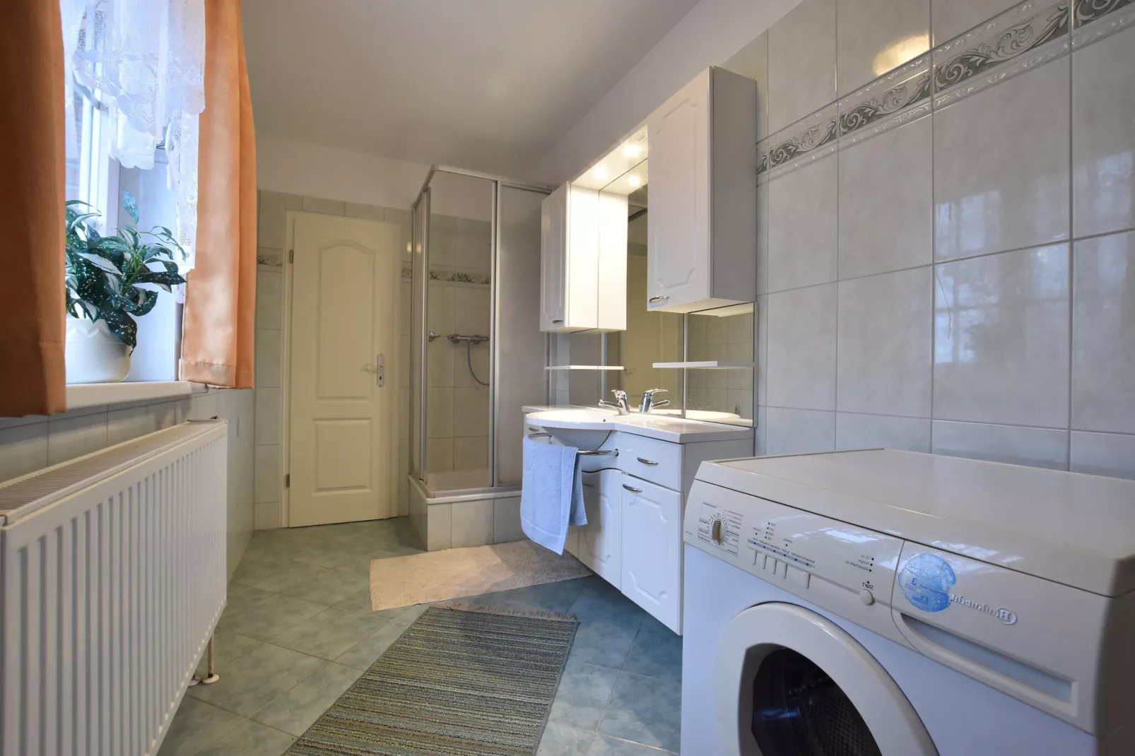 Anja Nr 1-Bathroom