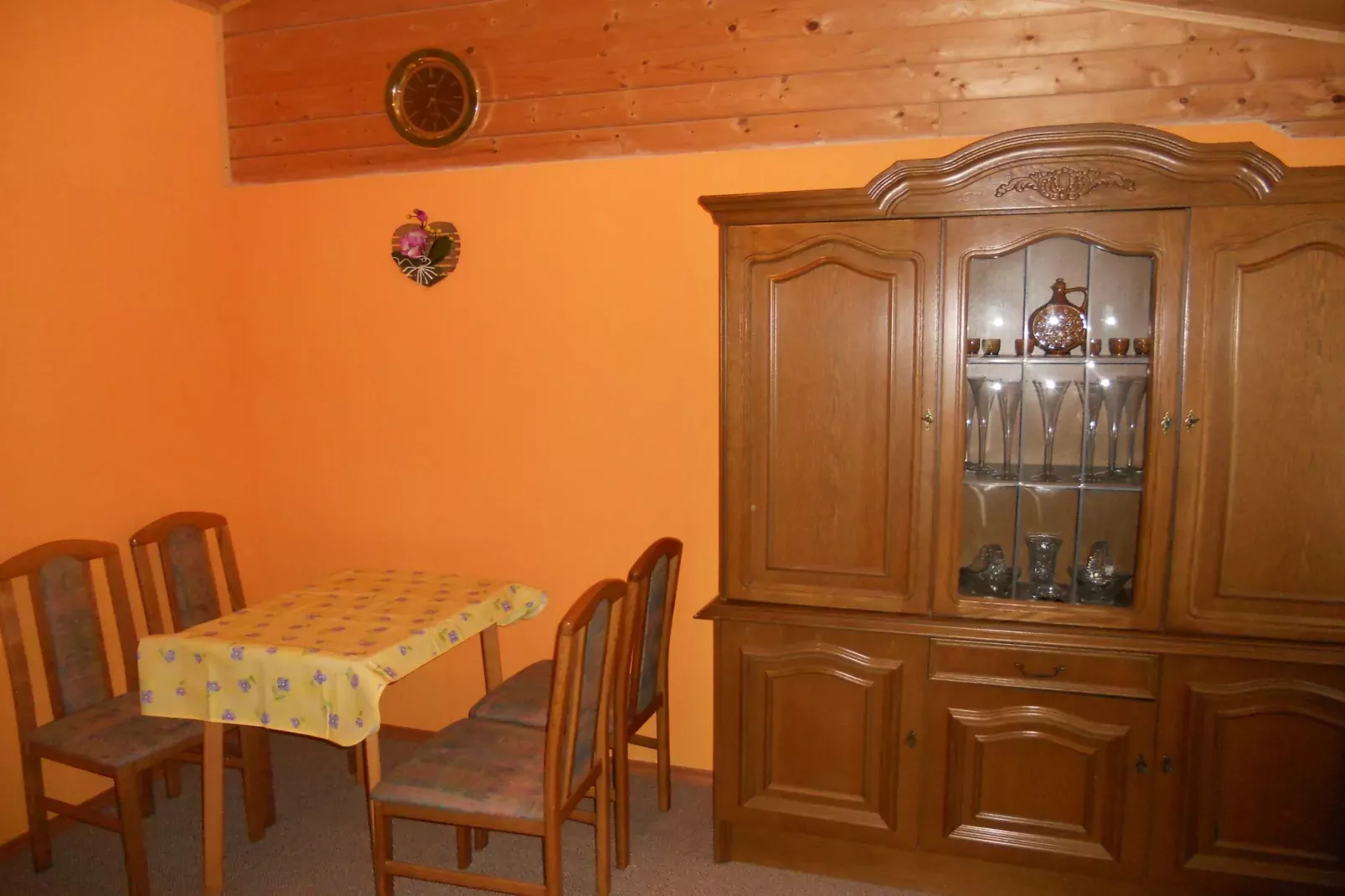 Platz im Grünen 2-Salle à manger