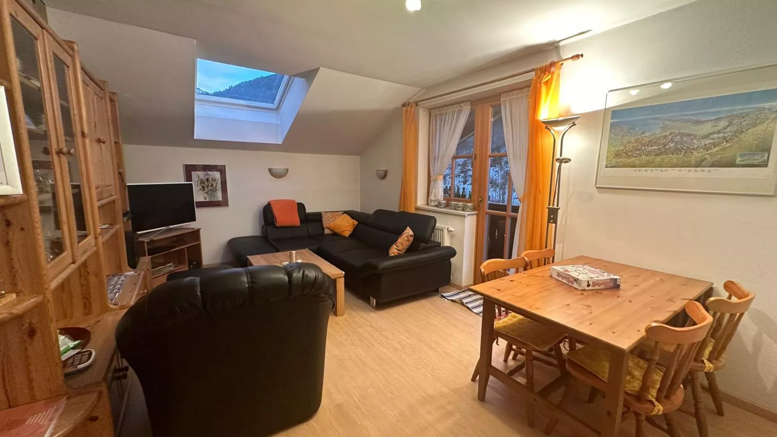 Fintinn-Living room