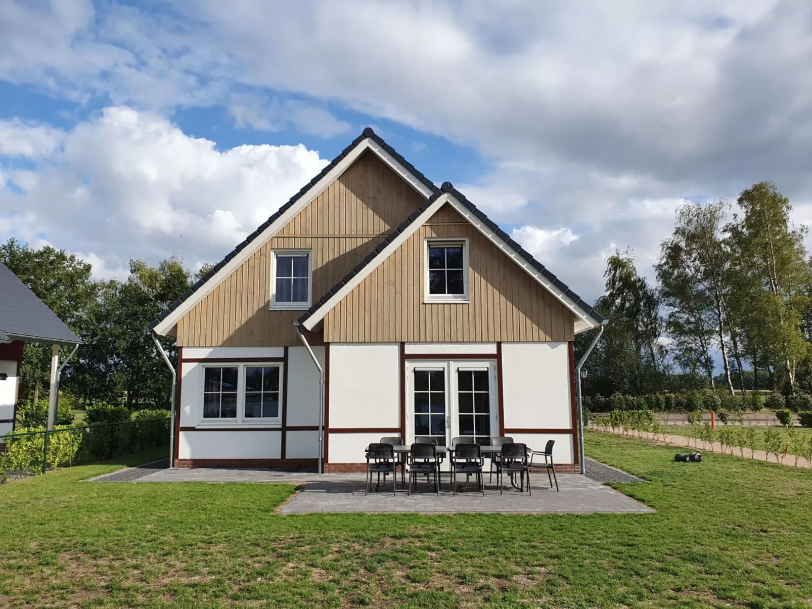 Dealenbroeck 14-Outside
