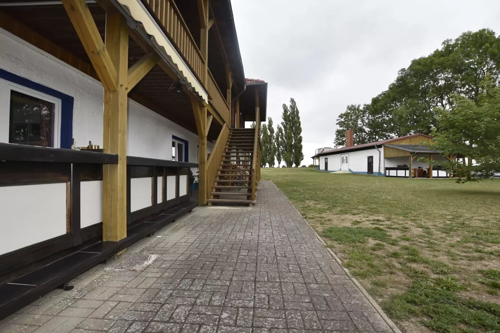5-Raum-Familienwohnung 5-Exterior summer