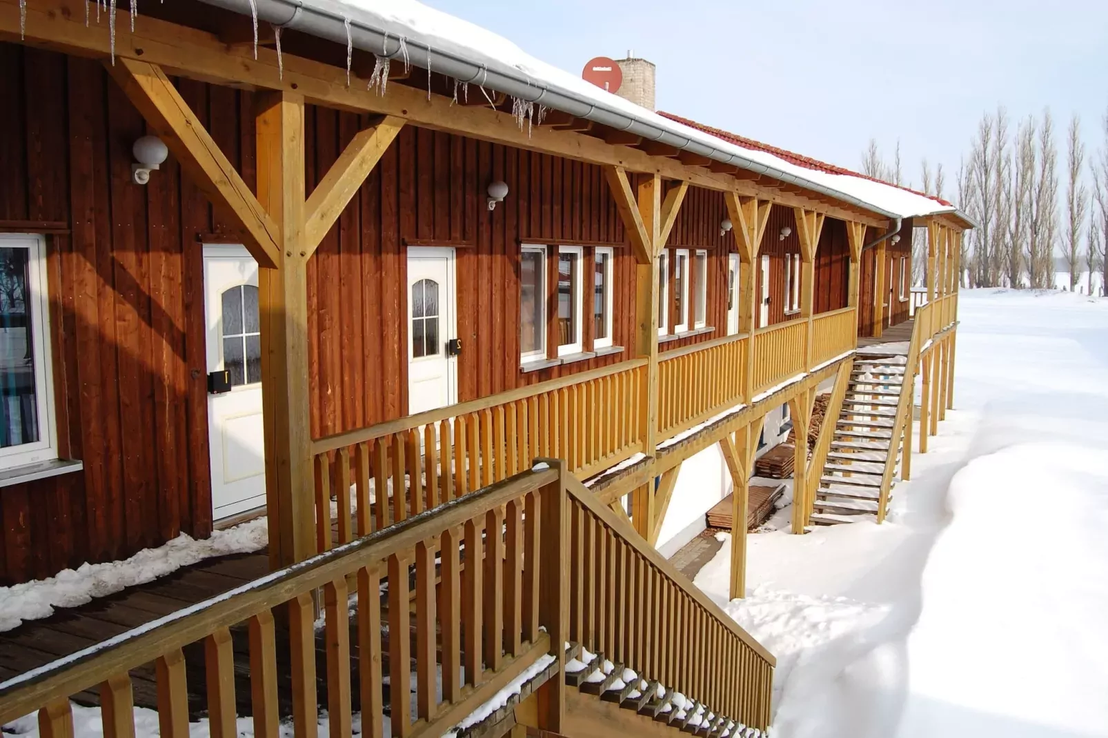 5-Raum-Familienwohnung 5-Exterior winter