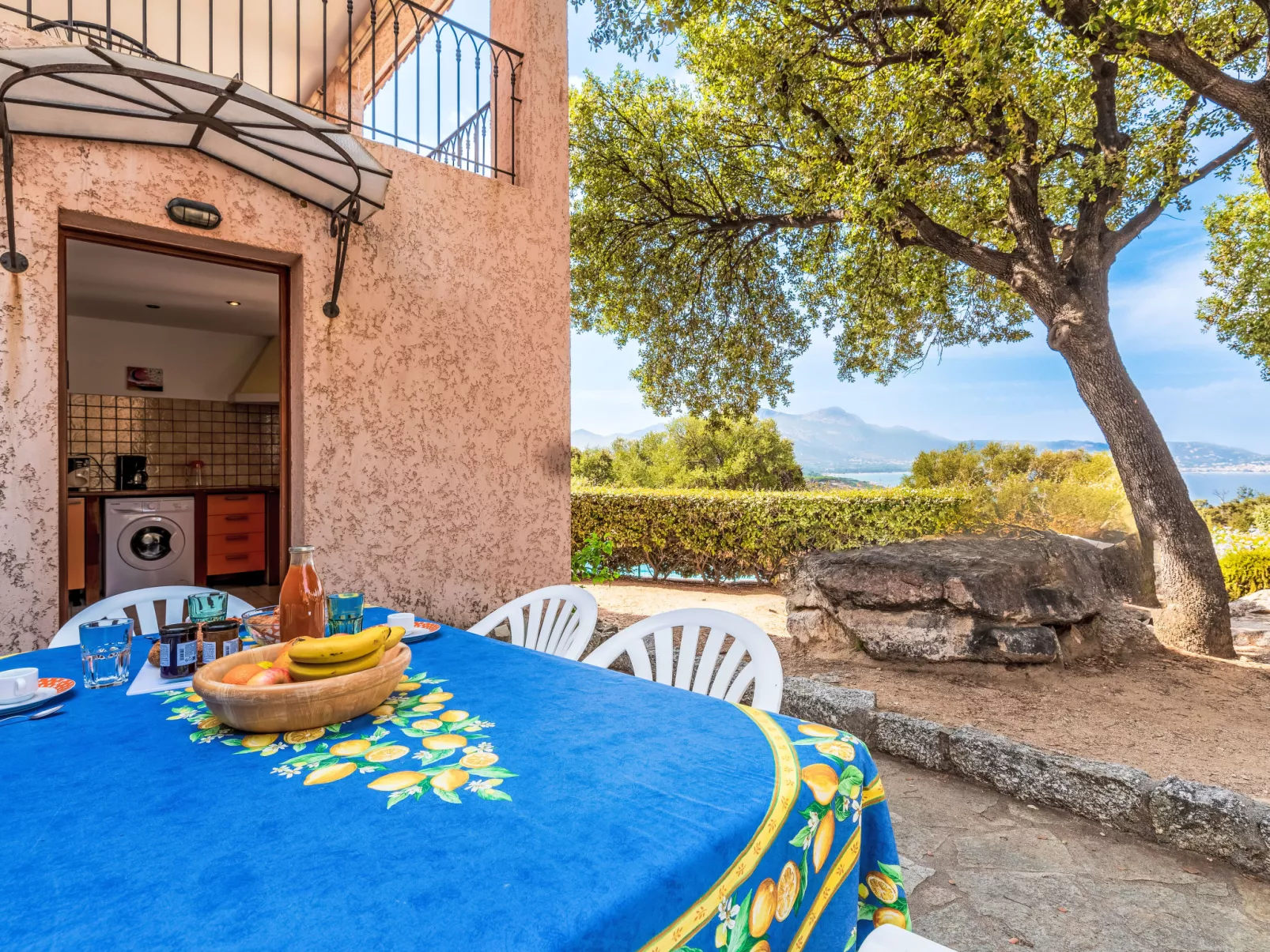 Casa Giulia I-Outside