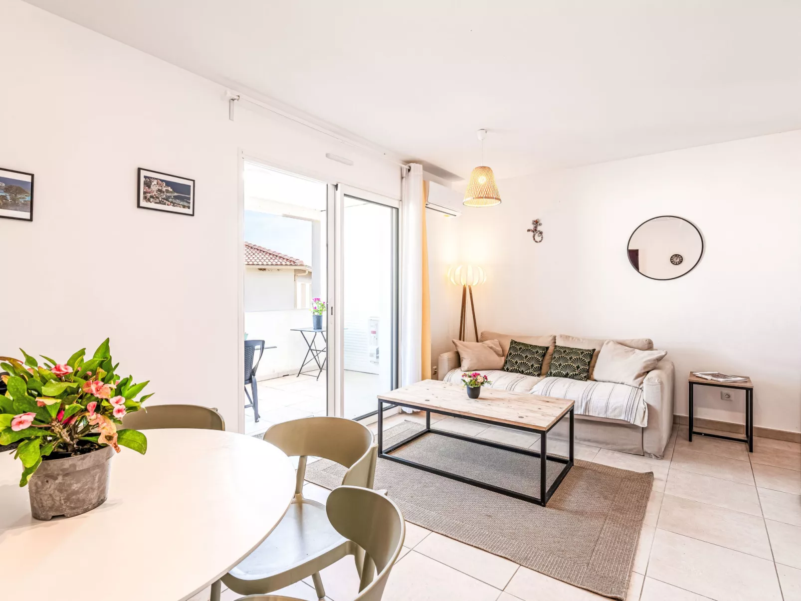 Casa Mido-Inside