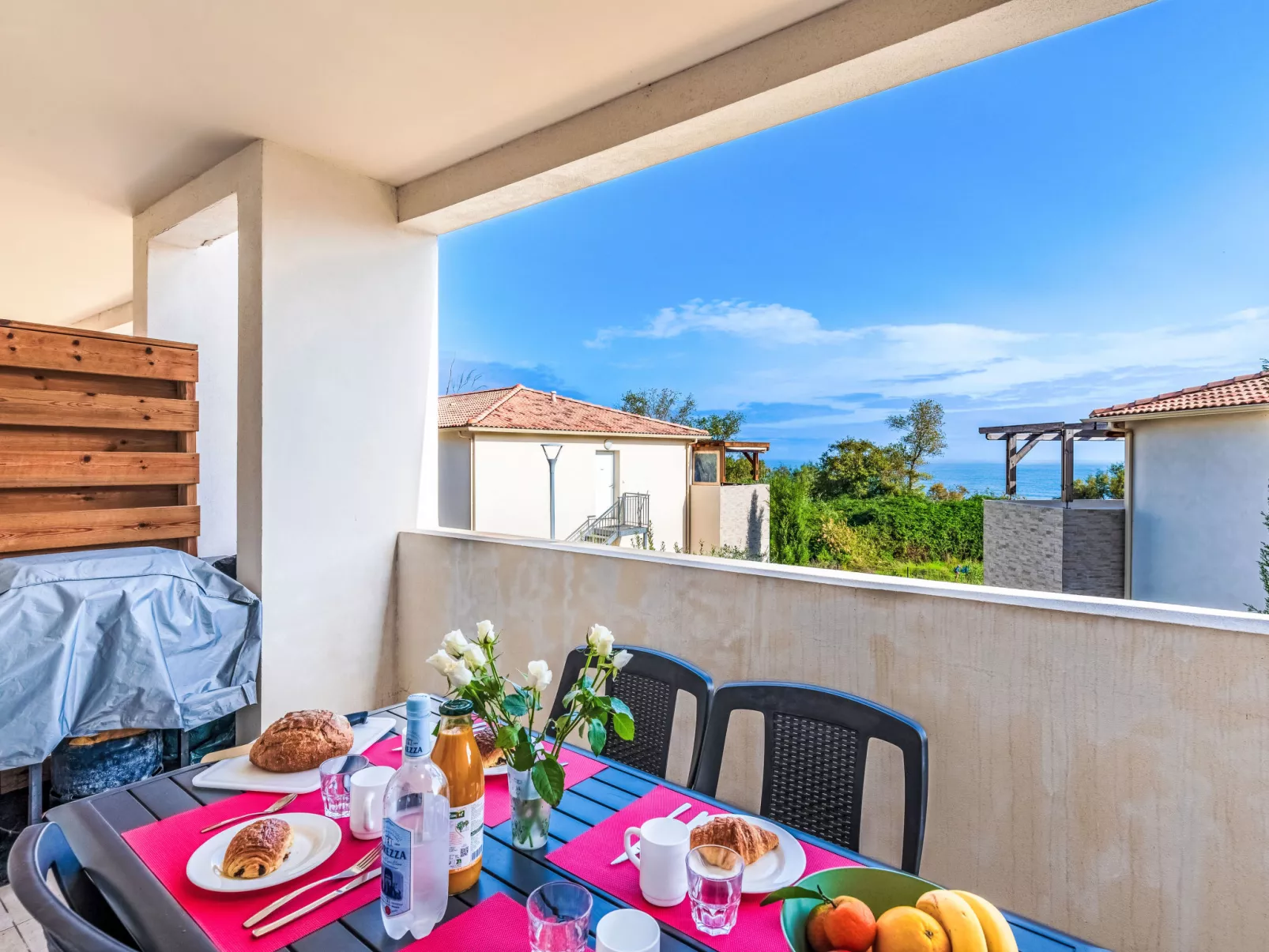 Casa Mido-Outside