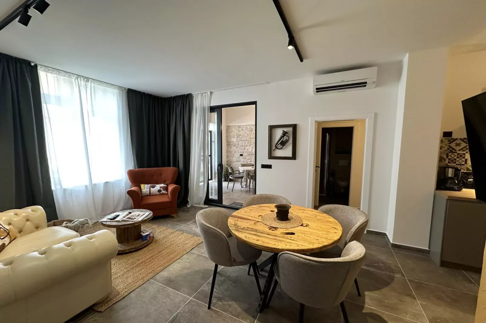 Apartment Urban Living-Wohnzimmer