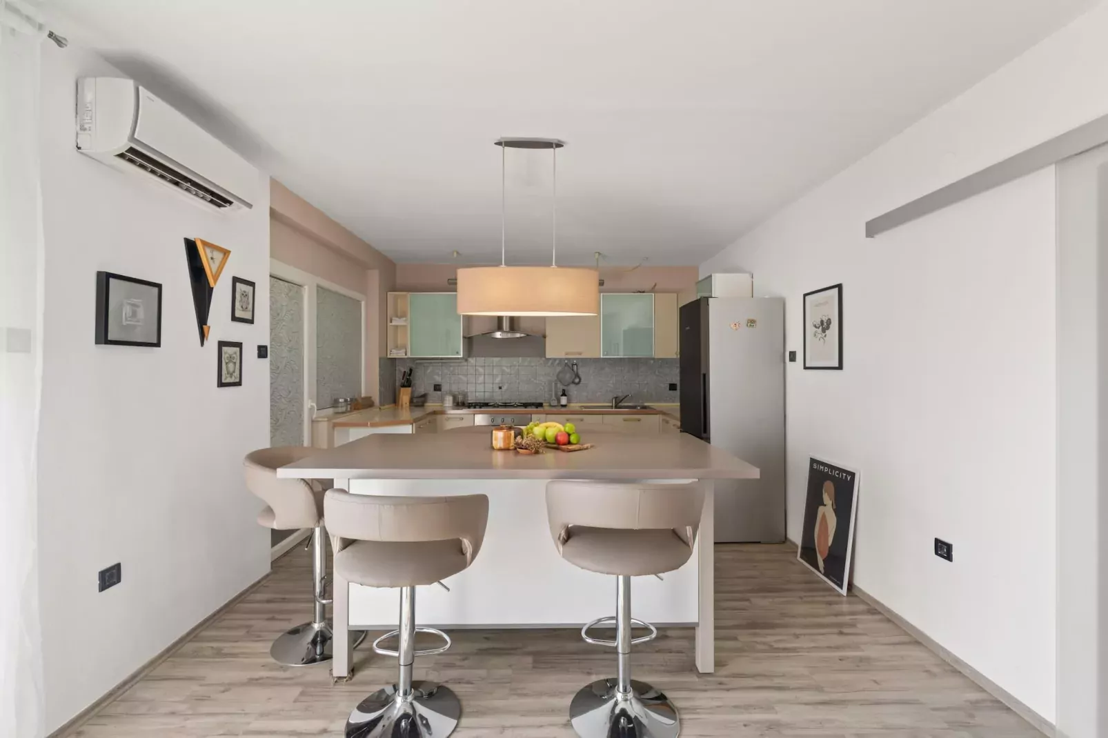 Premium Apartment Noelle-Dining room
