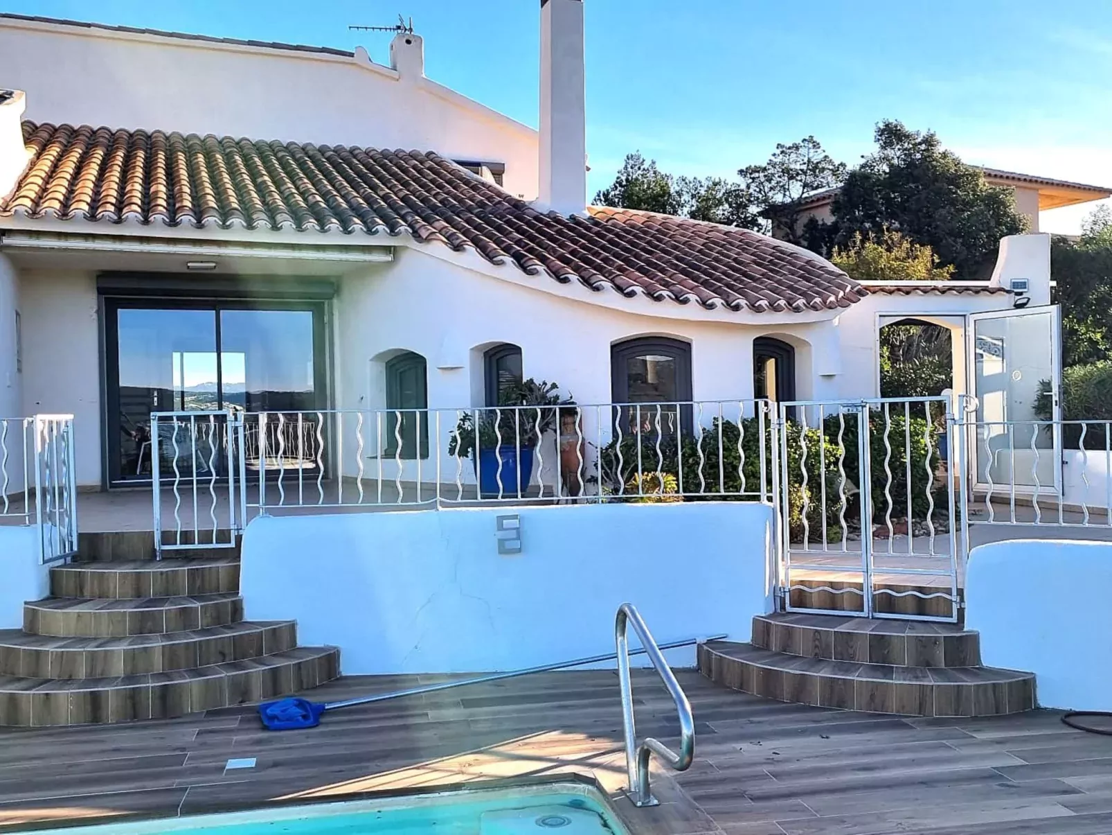 Villa Sallena-Outside