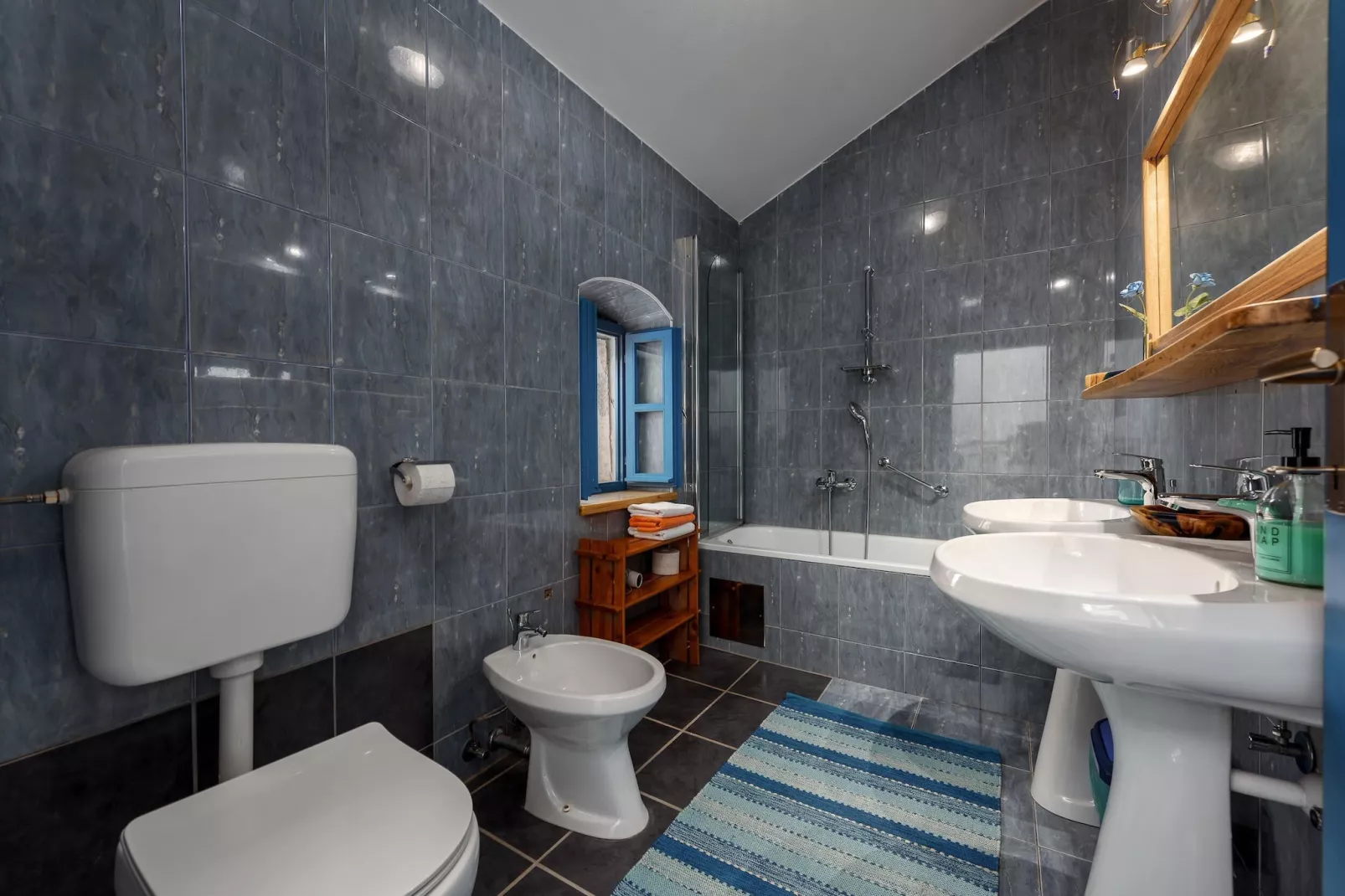 Casa Biguli-Bathroom