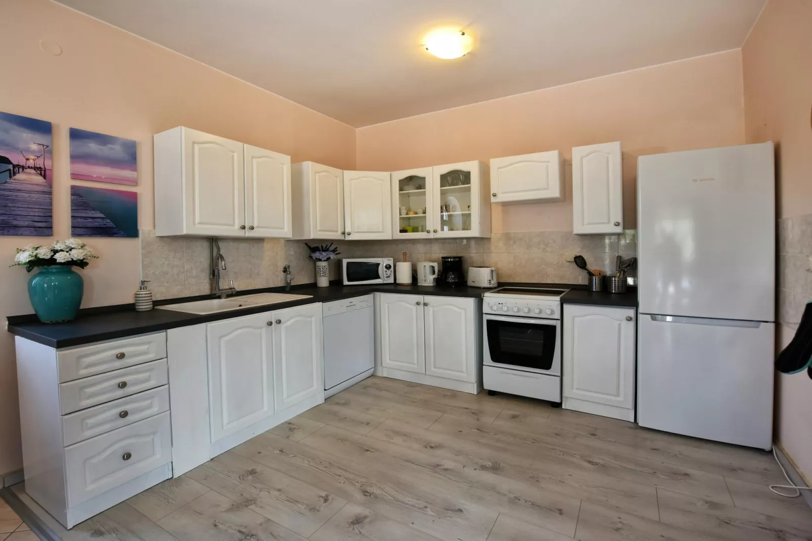 Cherry House-Kitchen