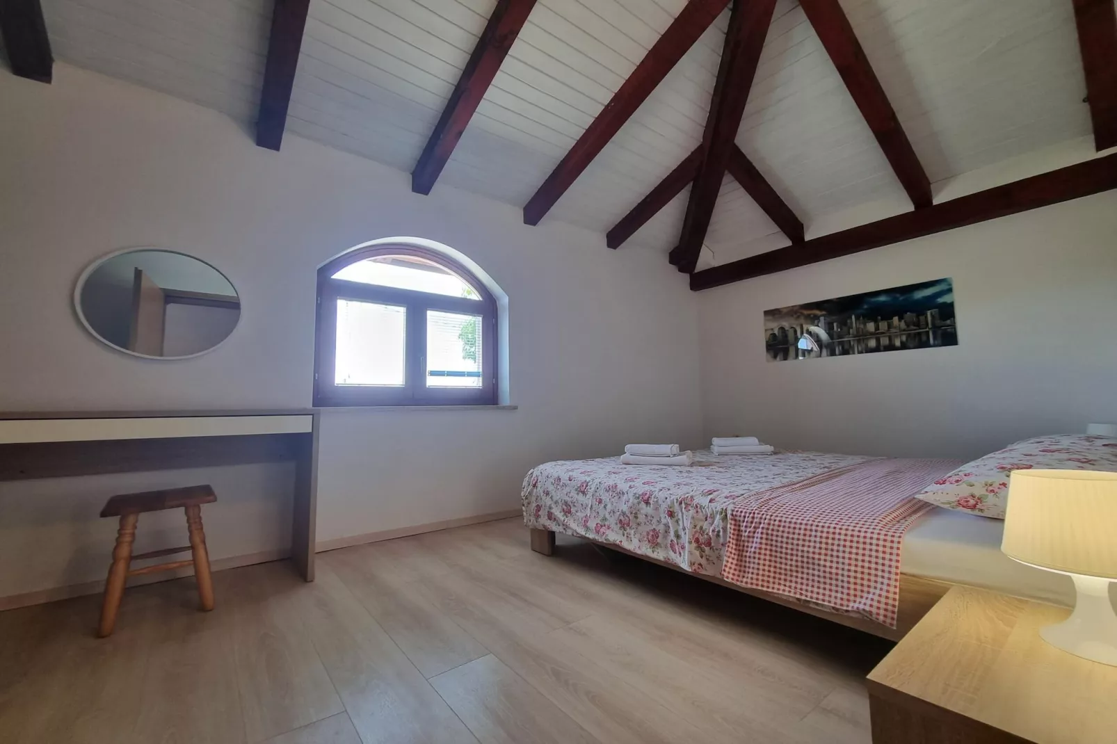 Cherry House-Bedroom