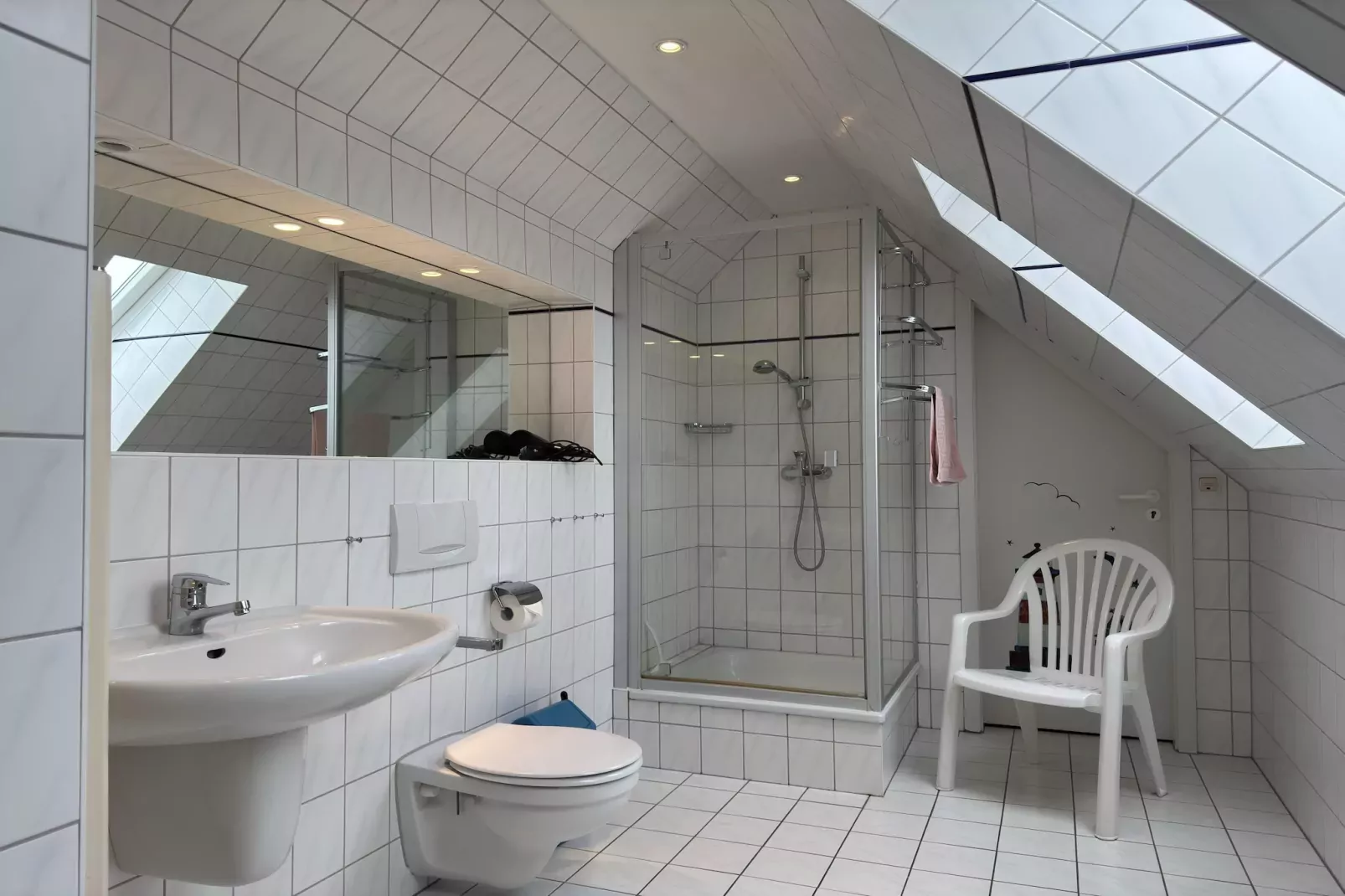 Die weiße Villa XL-Bathroom