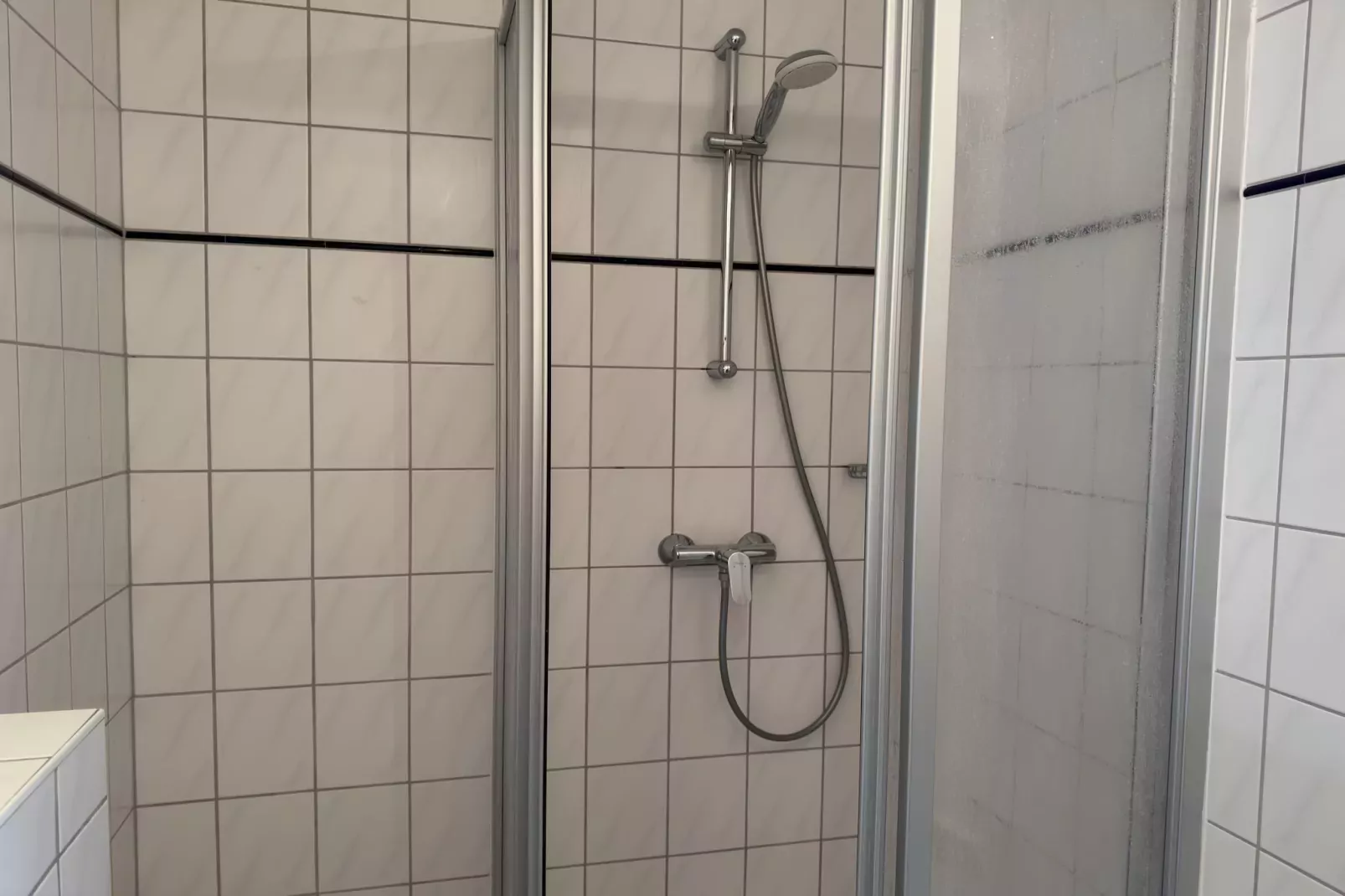 Arko 2 dicht am feinsandigen Strand-Bathroom