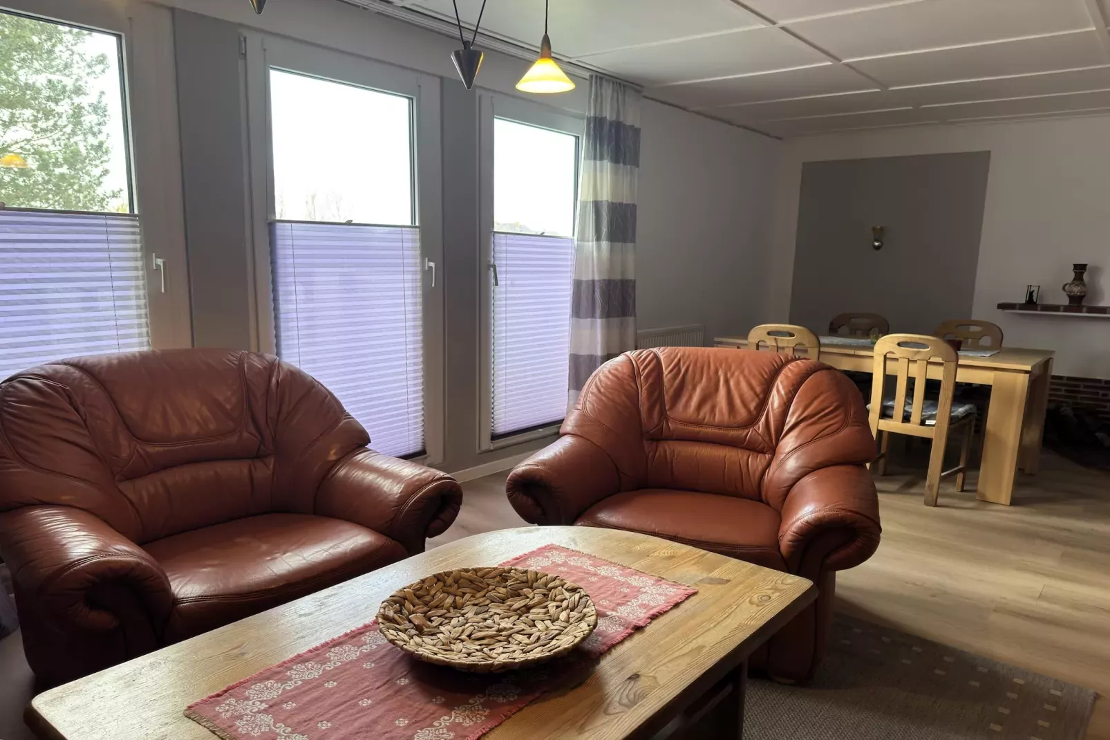 Das DarßHaus mit Kamin und Garten-Living room
