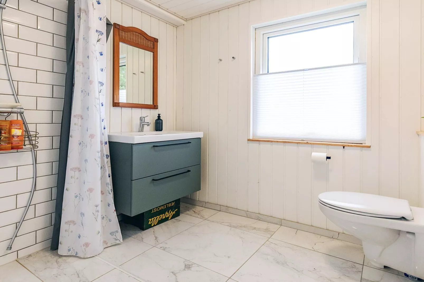 6 person holiday home in Pandrup-Indoor