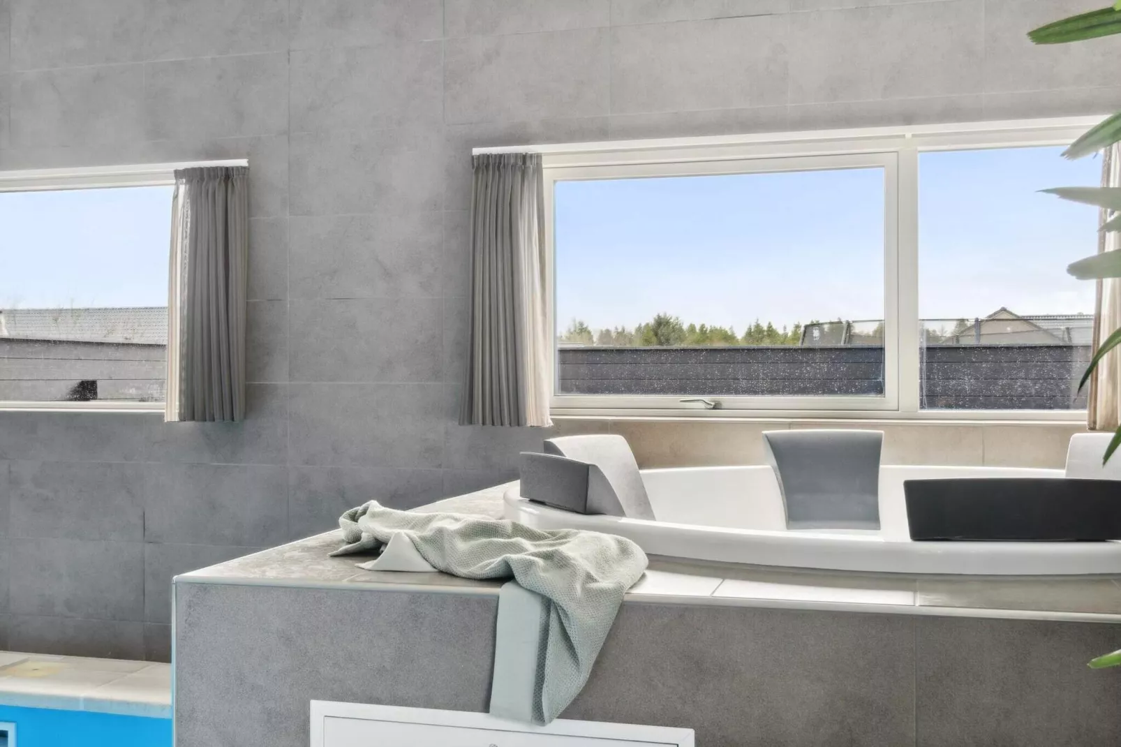 Luxury Retreat with Pool - By Traum Ferienwohnungen-Spa