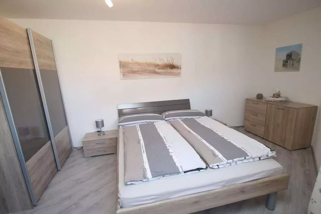 497444-Nicht getaggt