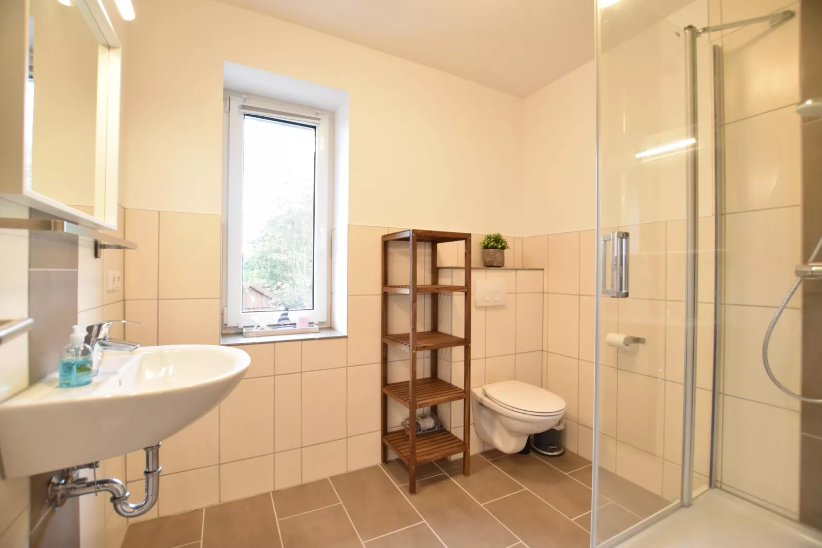 Ferienwohnung Gänseblümchen-Bathroom