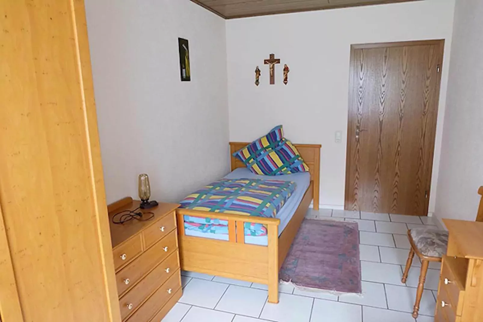 Ferienwohnung Oberstadtfeld Engeln-Bedroom