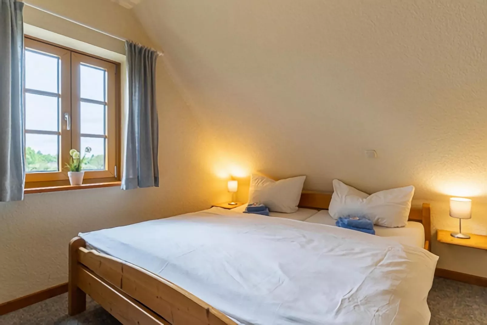 Ferienwohnung Hohe Düne Vollerwiek-Bedroom