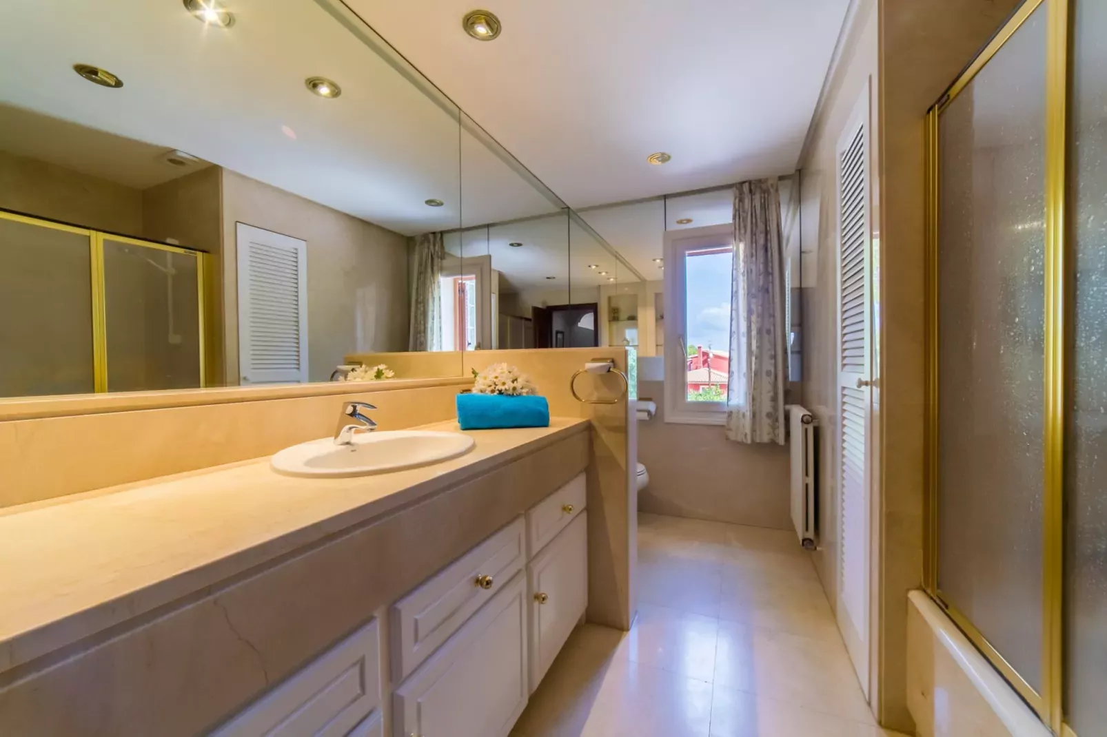 Es Bosquet-Bathroom