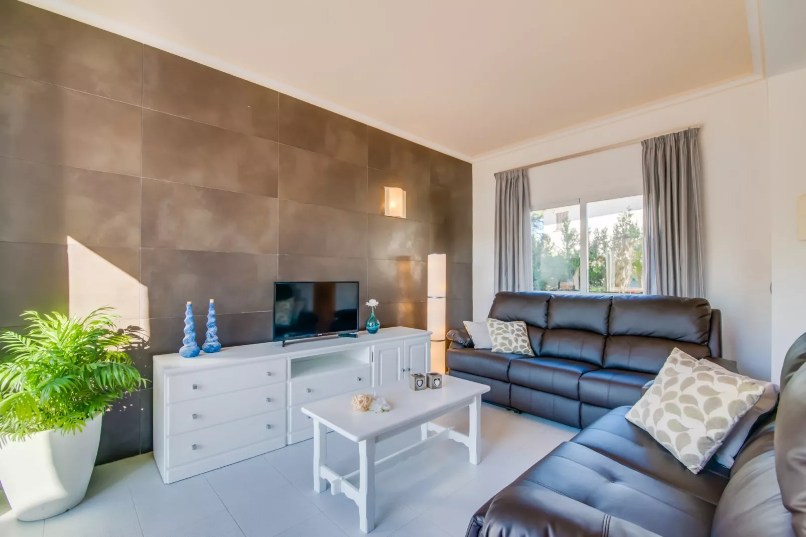 Lago Miguel-Living room
