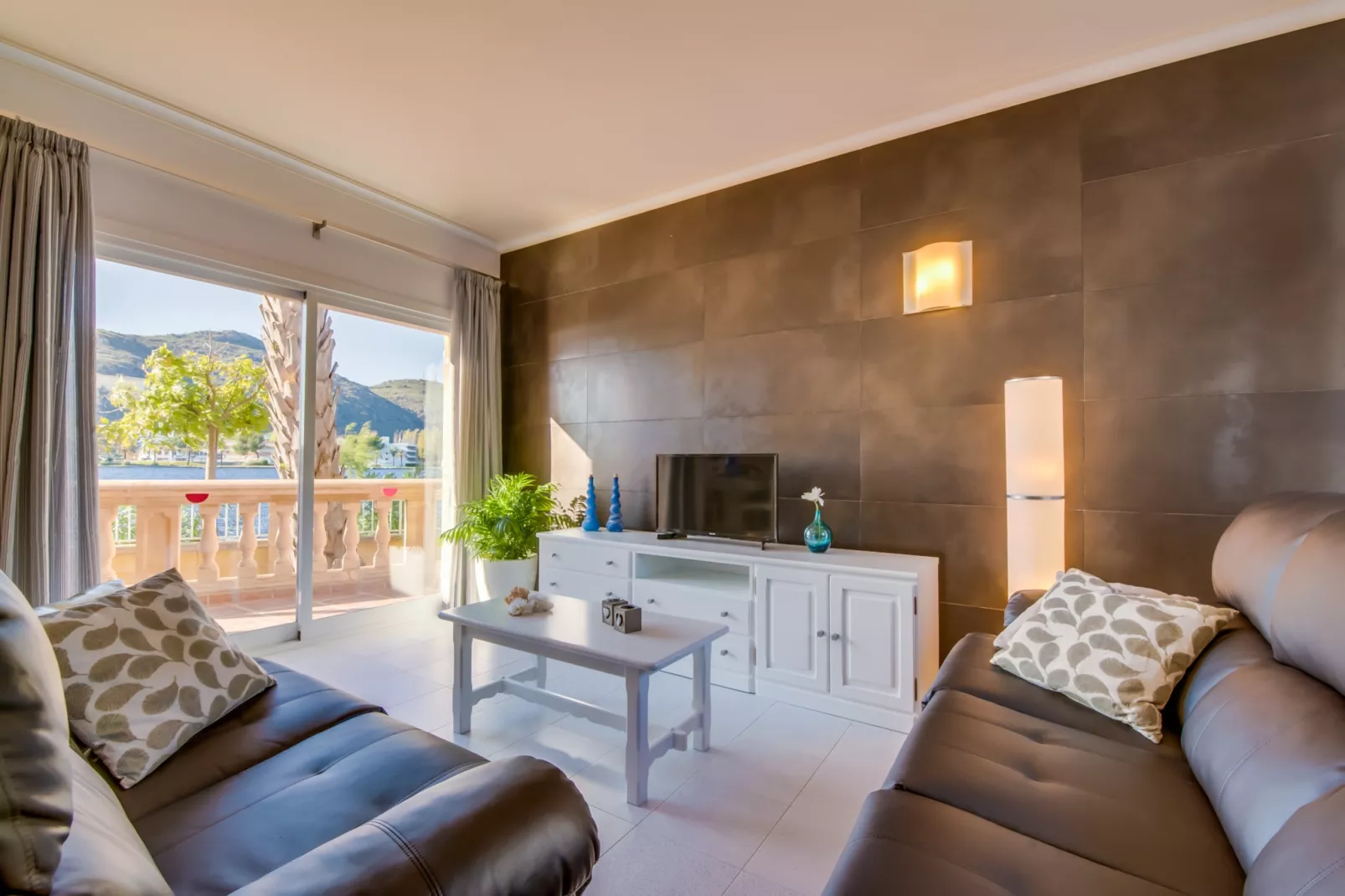 Lago Miguel-Living room