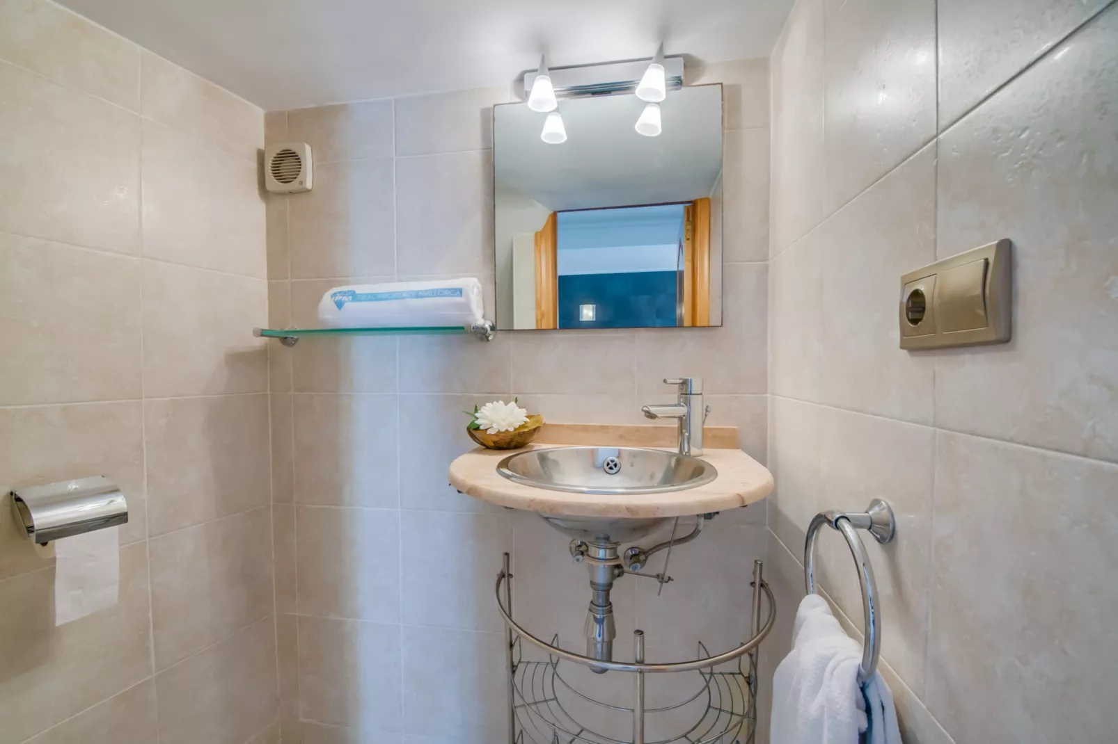Lago Miguel-Bathroom