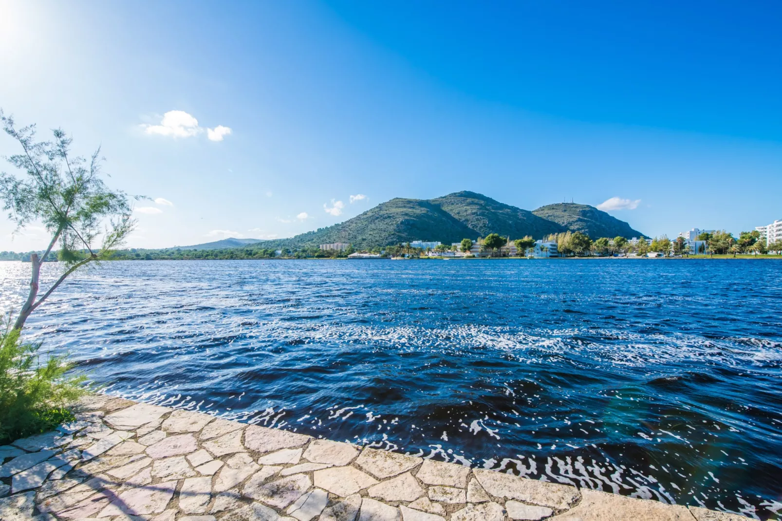 Lago Miguel-Outdoor