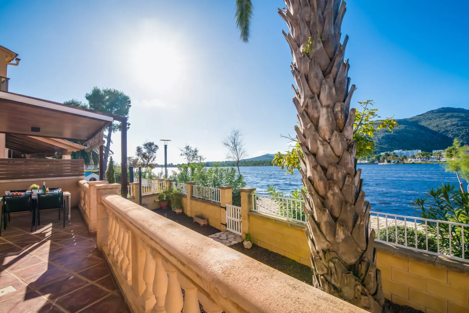 Lago Miguel-Terrace