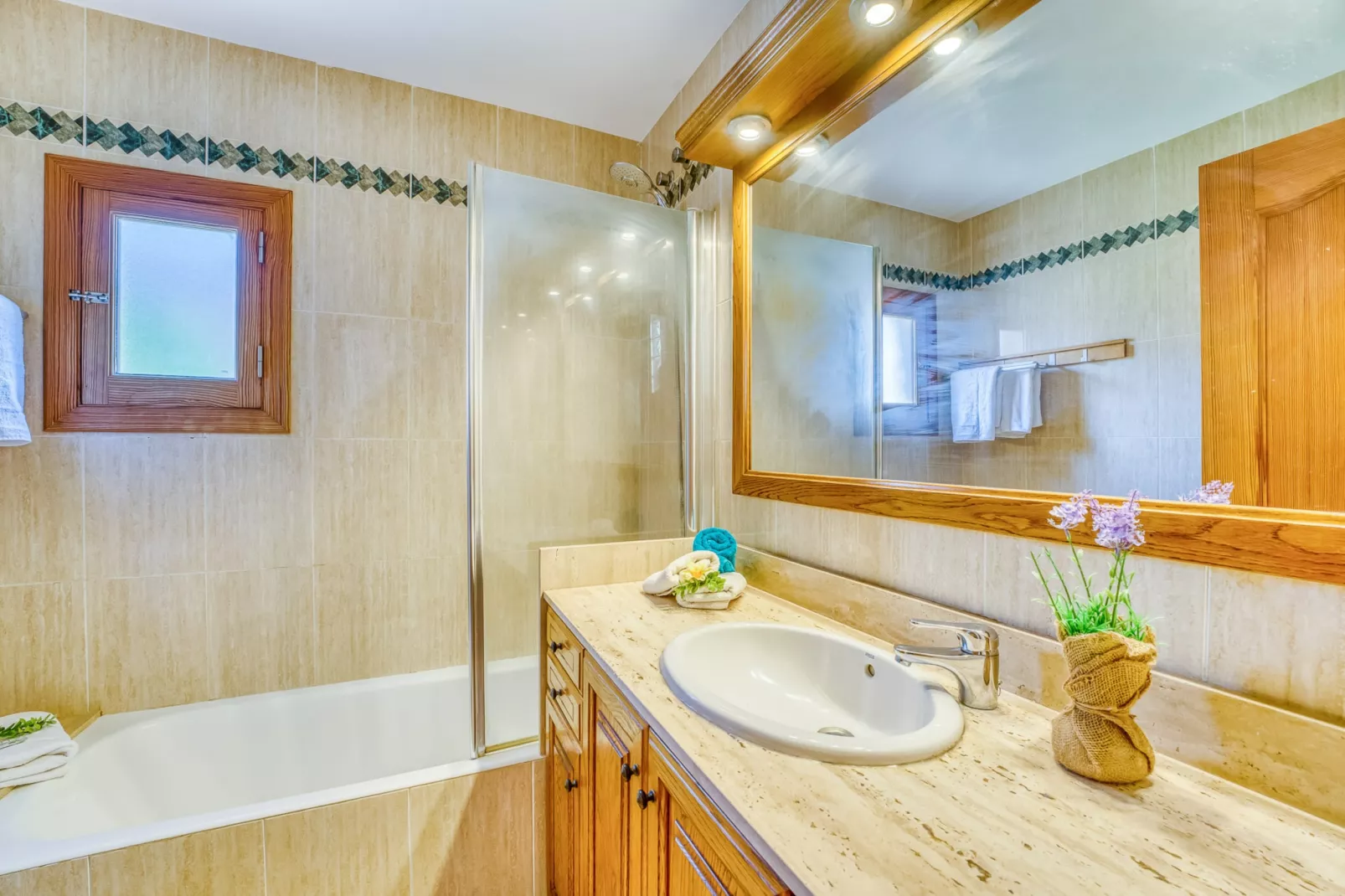 Luca-Bathroom