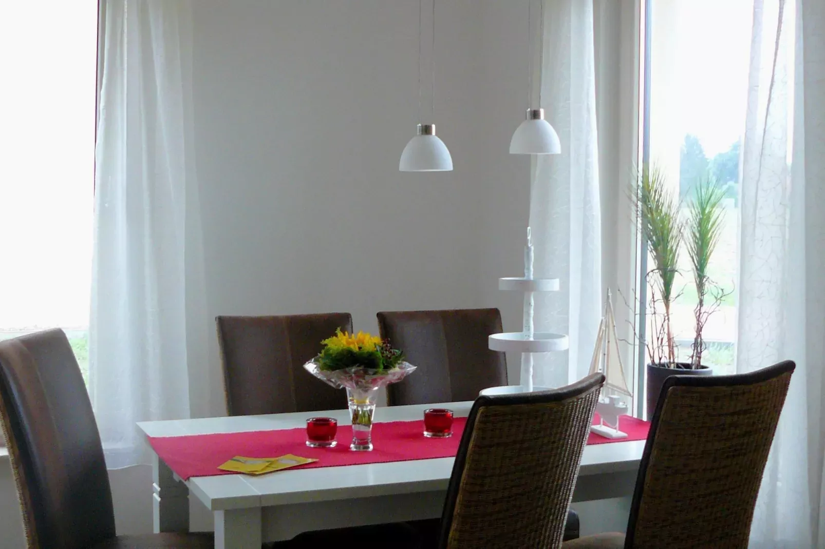 Ericaheidepark-Dining room