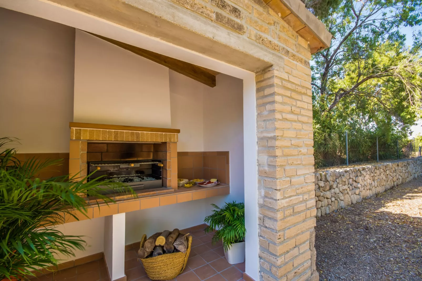 Ses Poves-Terrasse