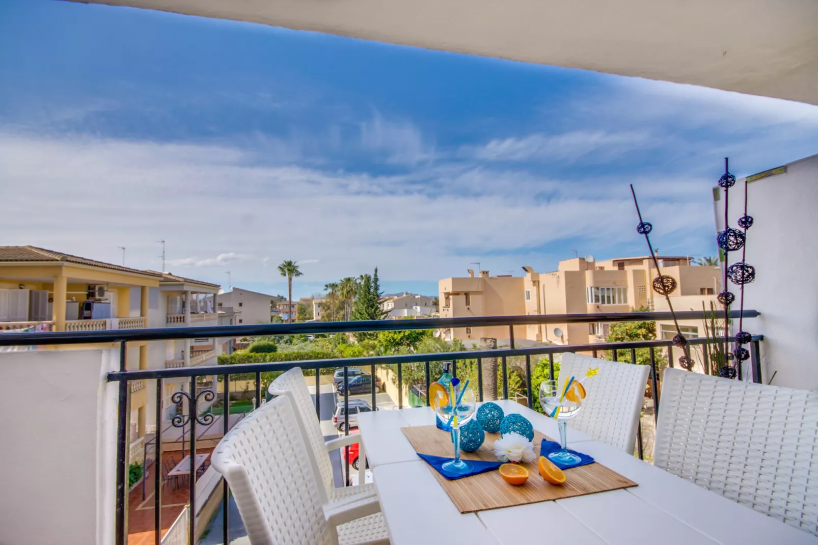 Primavera-Terrace balcony
